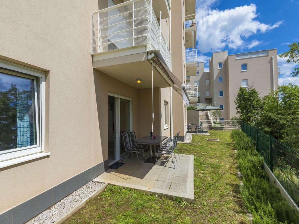 Apartments Mb Crikvenica Exteriör bild