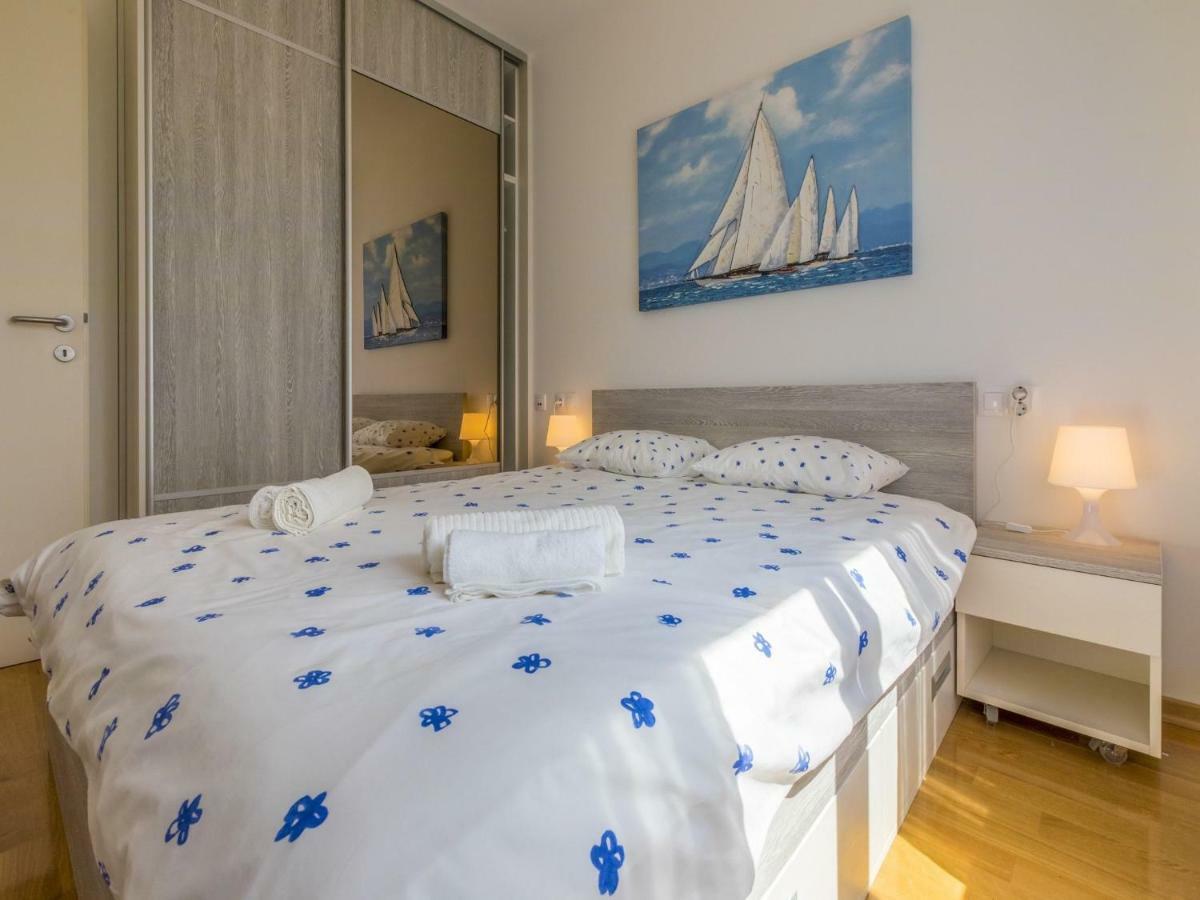 Apartments Mb Crikvenica Exteriör bild